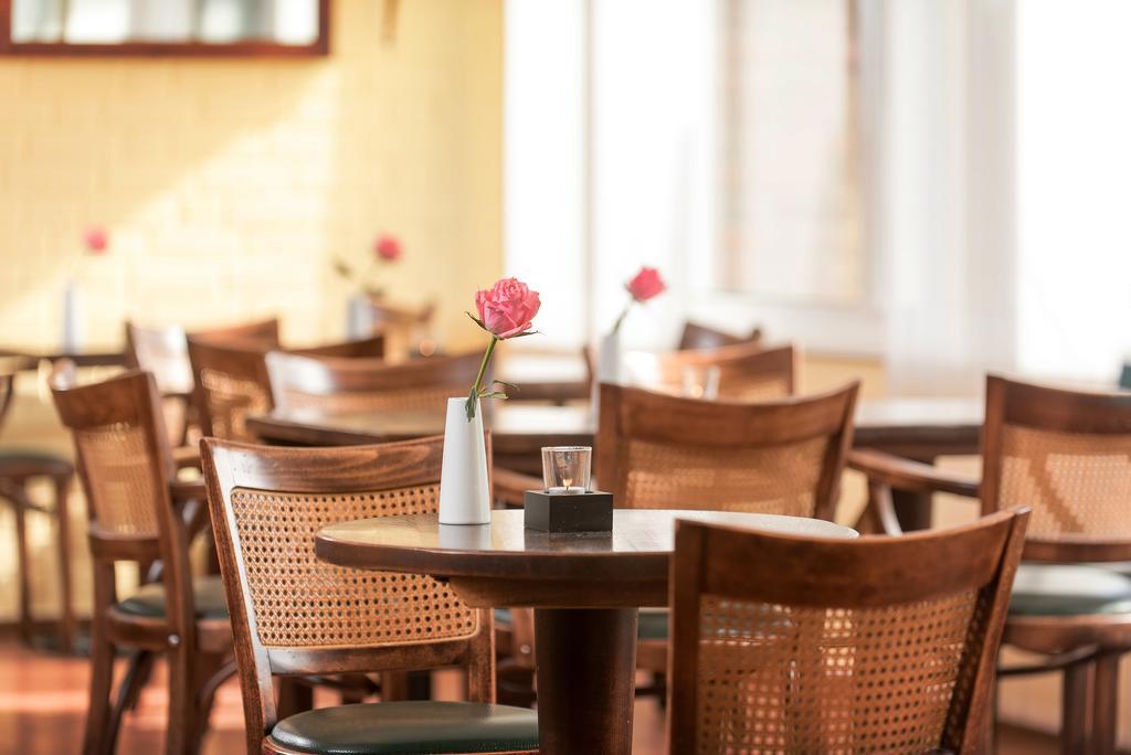 Ibis Paderborn City Екстериор снимка