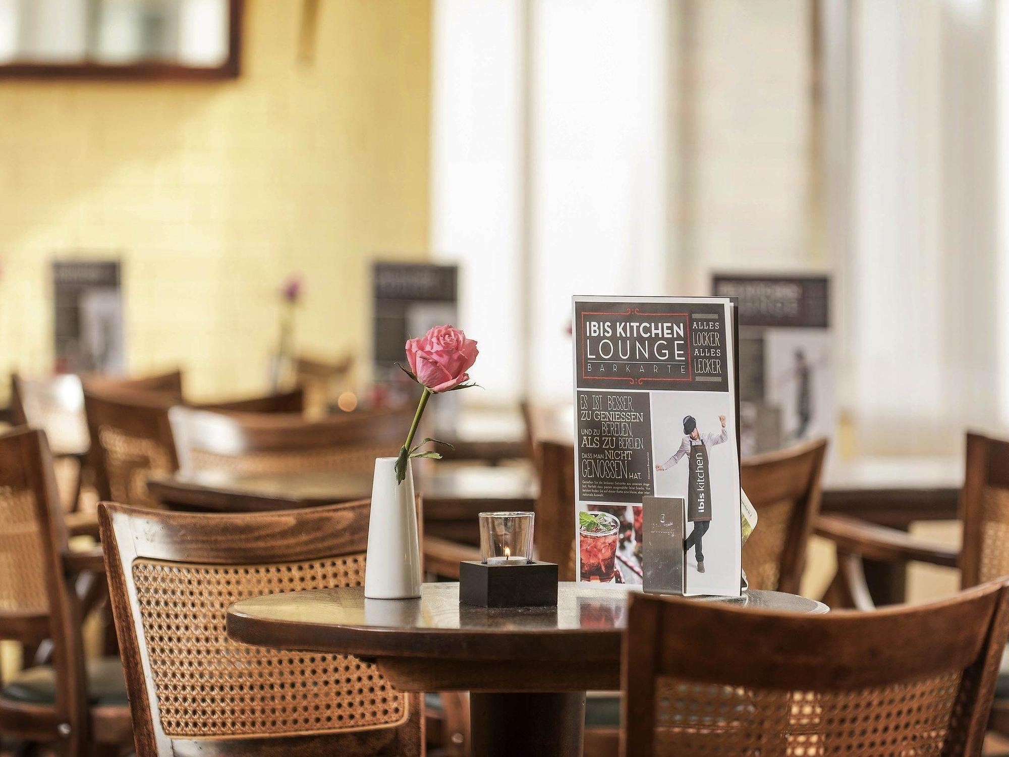 Ibis Paderborn City Екстериор снимка