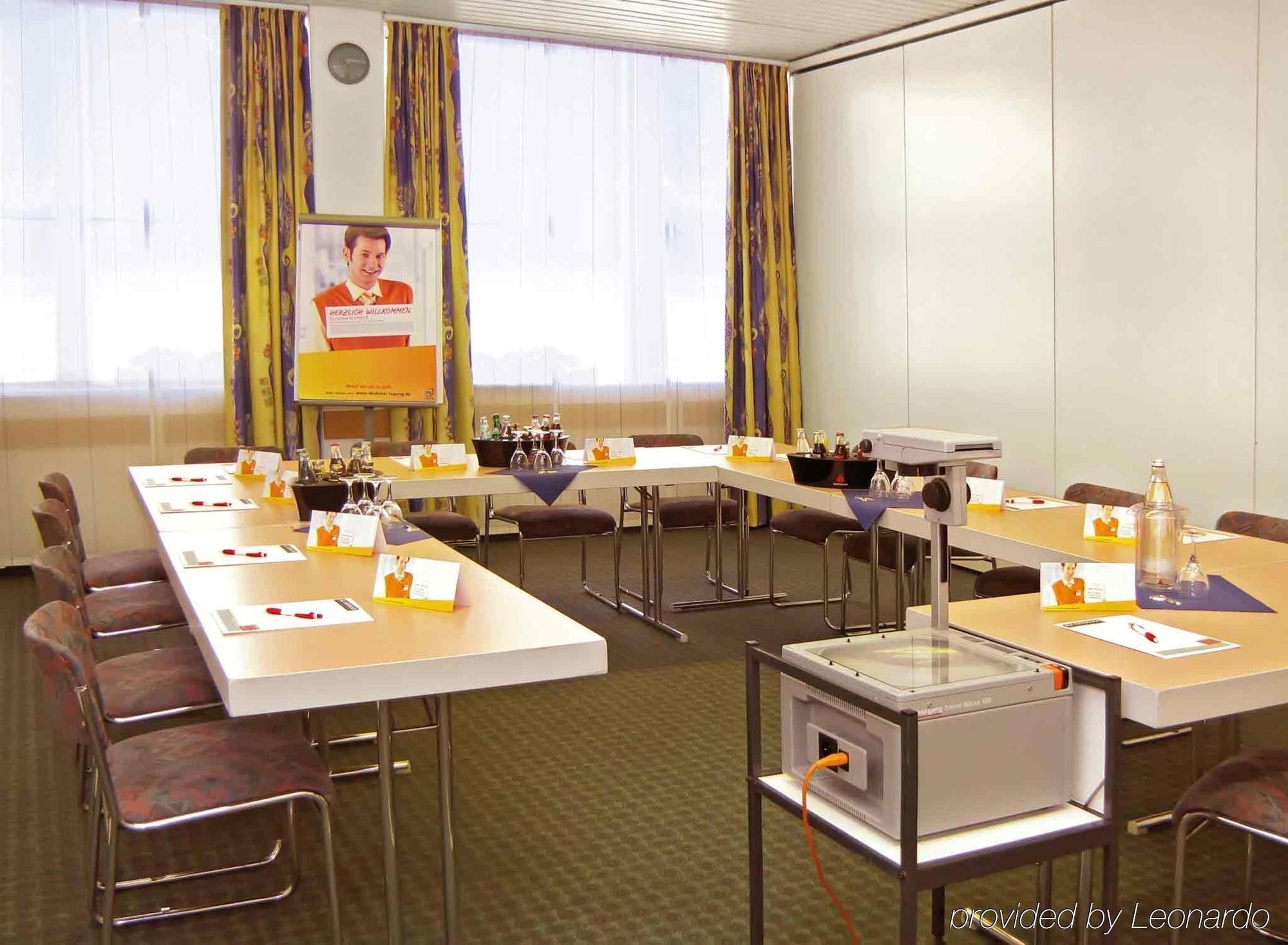 Ibis Paderborn City Екстериор снимка