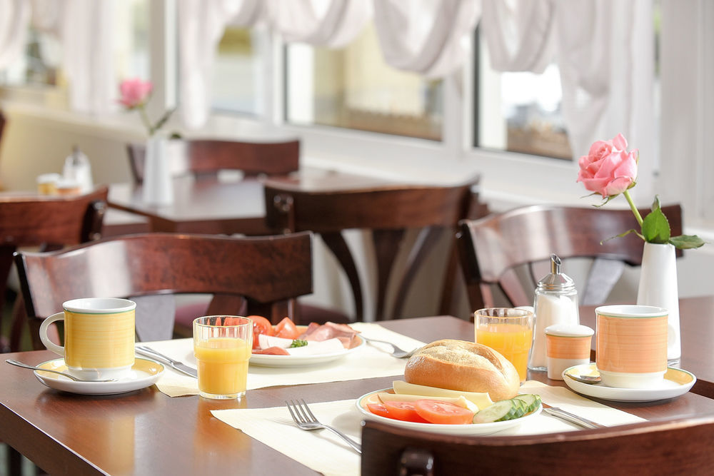 Ibis Paderborn City Екстериор снимка